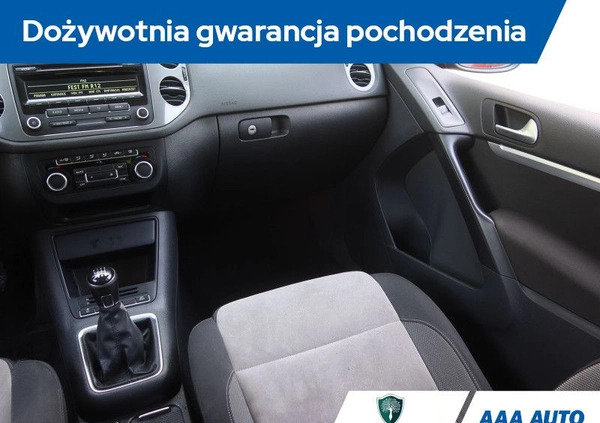 Volkswagen Tiguan cena 53000 przebieg: 145058, rok produkcji 2013 z Skoki małe 172